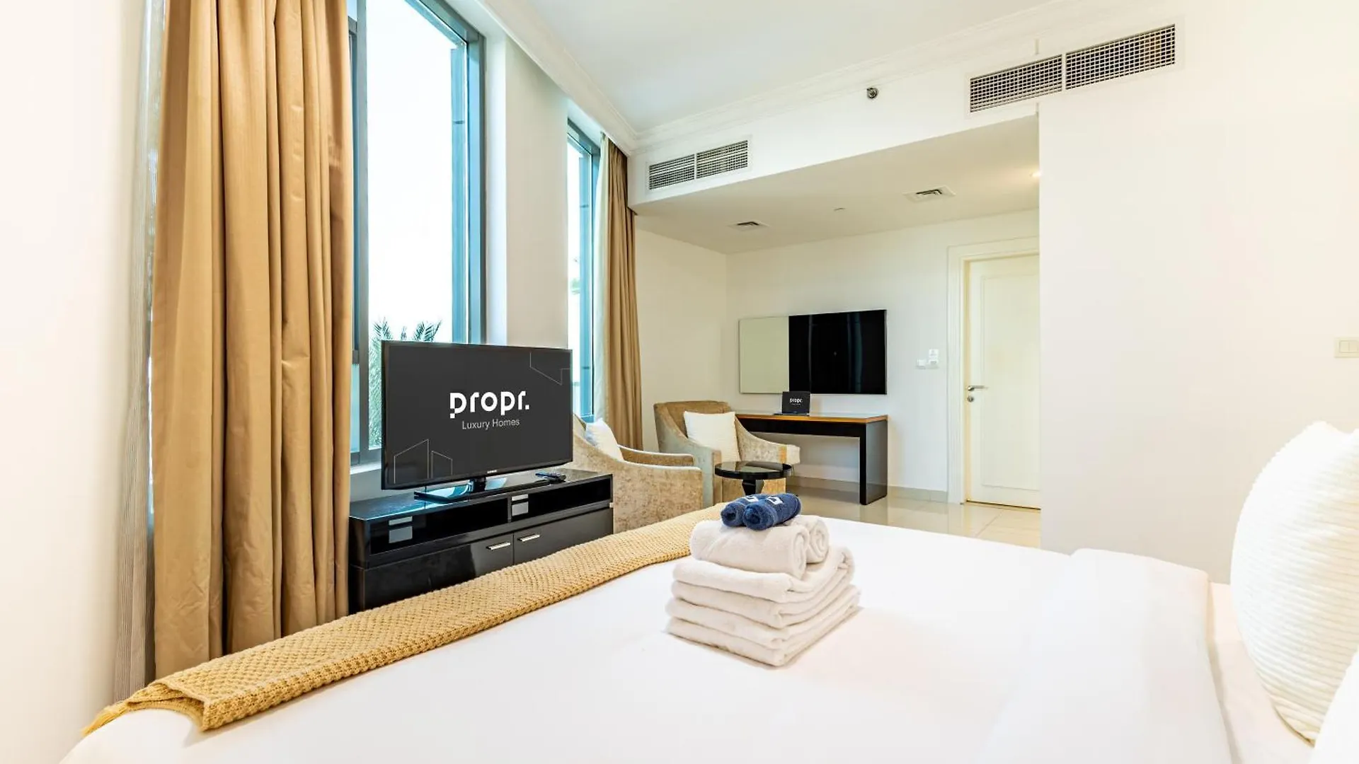 公寓 Spacious 1Br - Balcony & Pool View - Capital Bay 迪拜